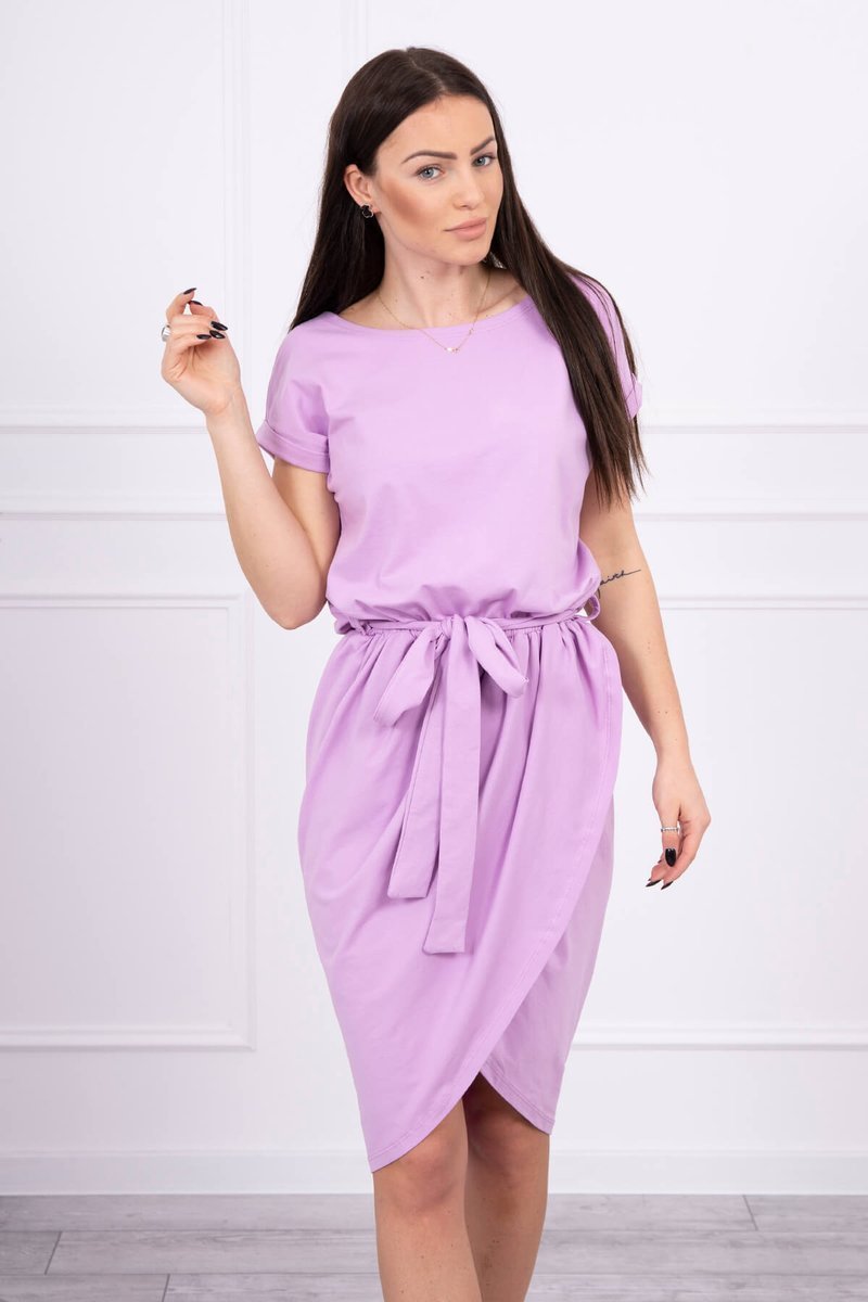  Sukienka zwiewna wiązana z kopertowym dołem fioletowa