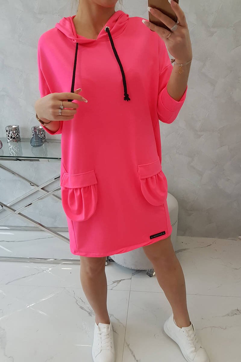 Sukienka z kapturem różowy neon